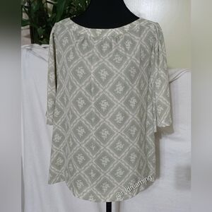 NWT LOFT Women's Sage Green Patterned Blouse Size Medium